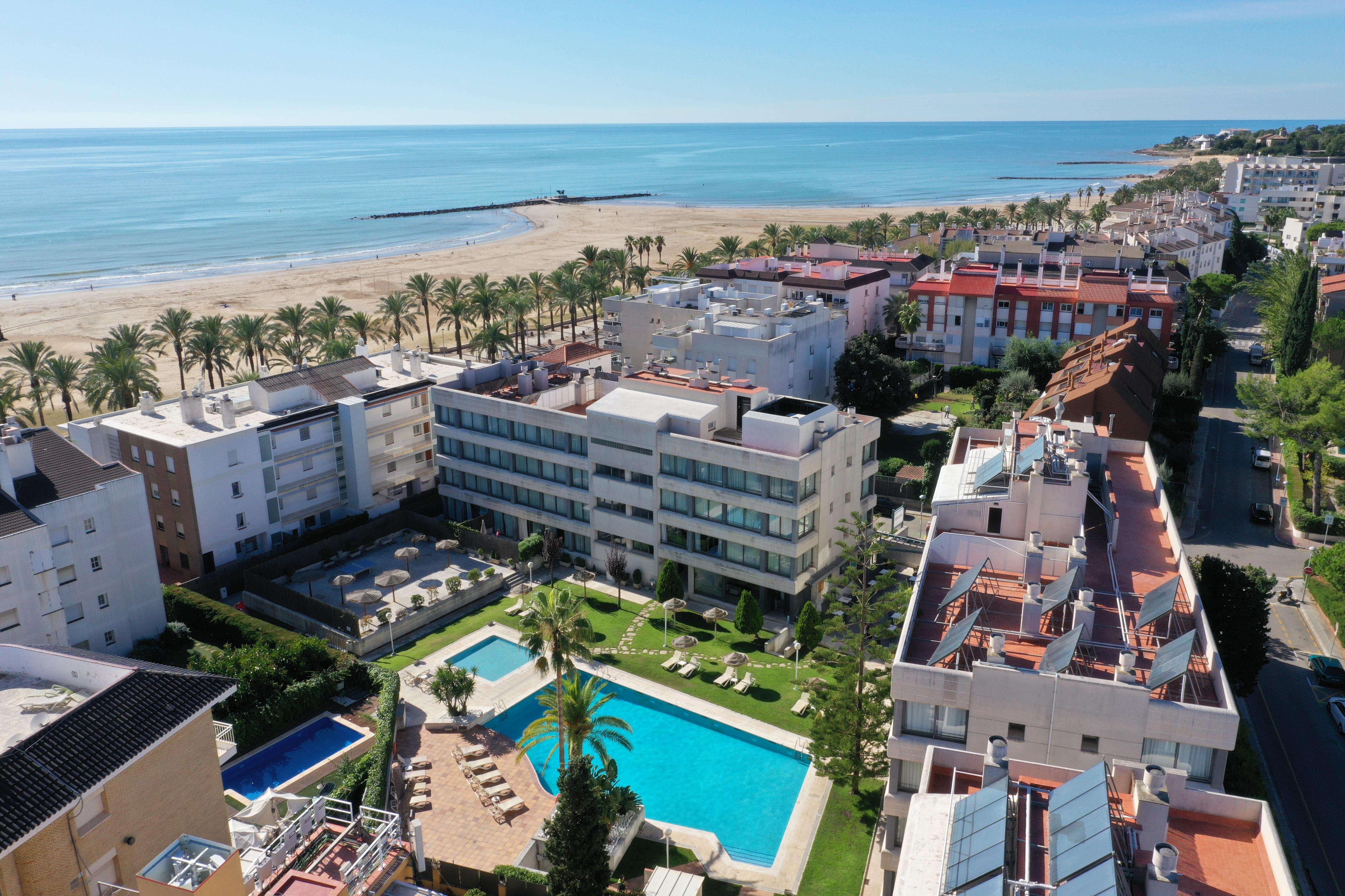 Apartahotel Atenea Park & Vilanova i la Geltrú