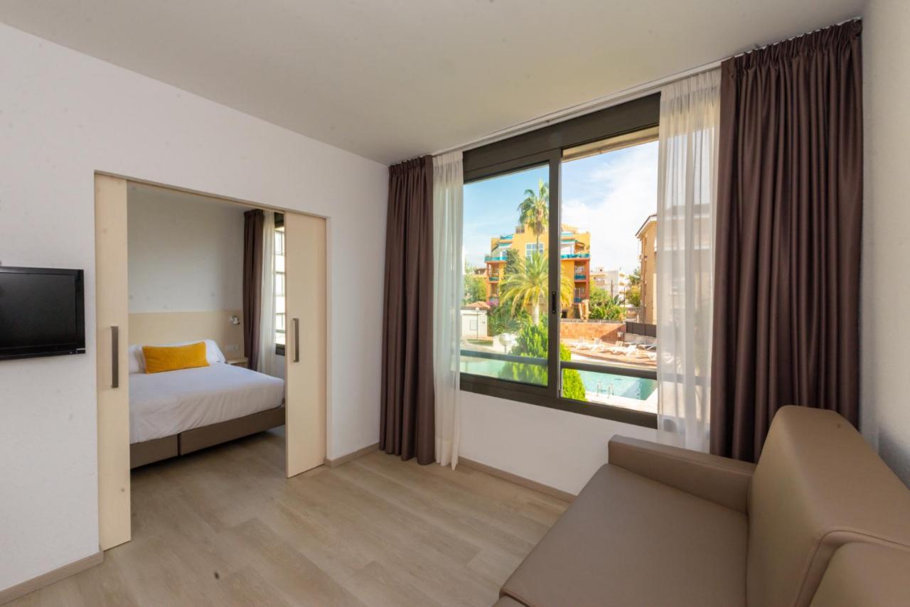 Apartahotel Atenea Park & 3*