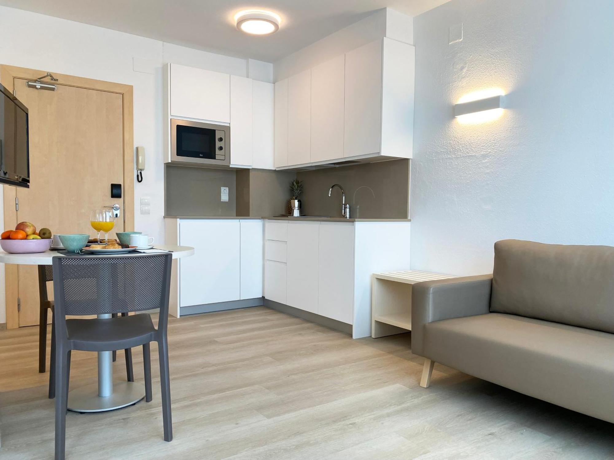 Apartahotel Atenea Park &