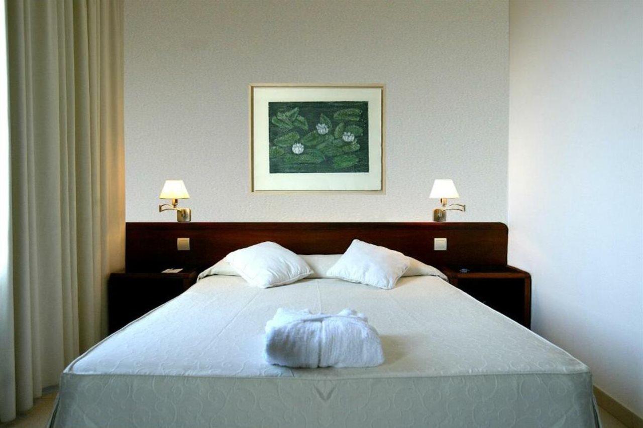 Atenea Park & Apartahotel 3*
